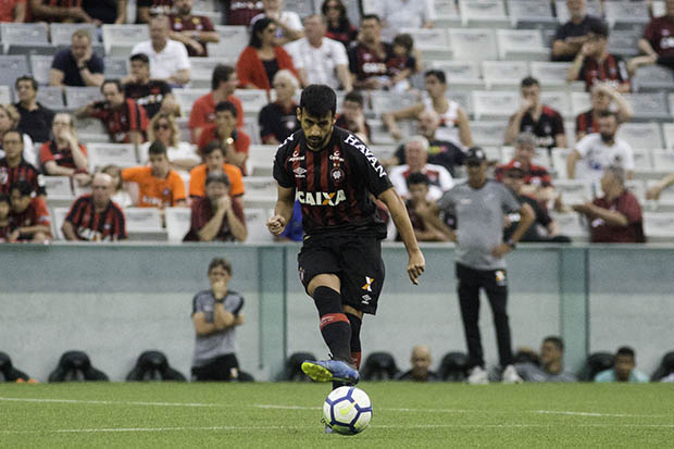 O jogador Camacho. Foto: Joka Madruga/Furacao.com