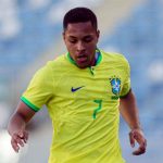 Vitor Roque voltará a vestir a amarelinha [foto: perfil oficial do jogador no Twitter]