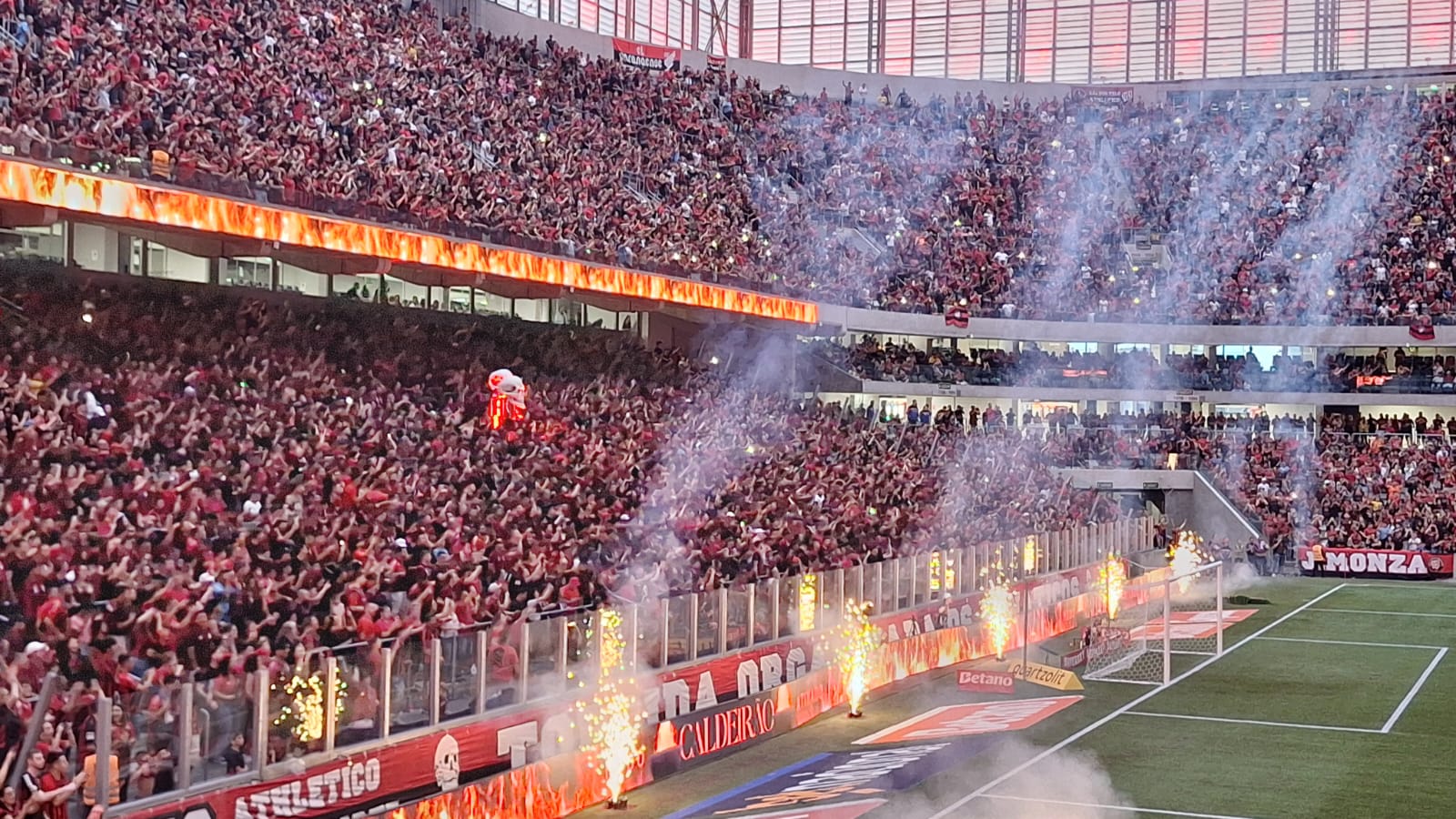 Athletico-PR x São Joseense - (Foto: FURACAO.COM)