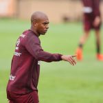 Athletico-PR: Petraglia renova com Fernandinho? Foto: José Tramontin/athletico.com.br