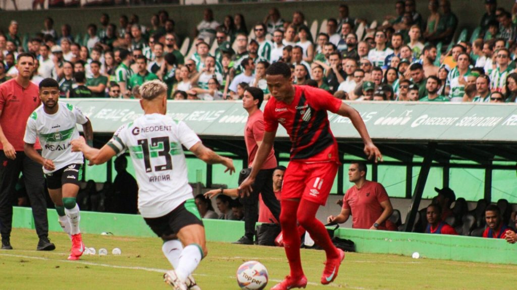 Isaac esteve envolvido na confusão do Athletiba. Foto: Raphael Brauhardt/ FPF