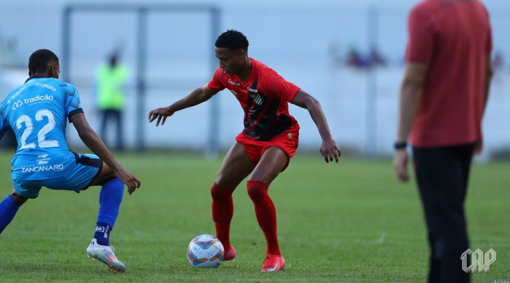 Isaac estreia pelo Athleico-PR. Foto: José Tramontin/athletico.com.br