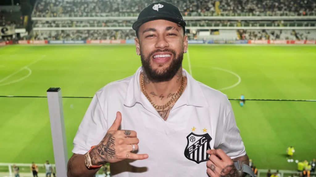 Neymar acompanhou o duelo direto do camarote - Foto: Divulgação/SantosFC