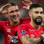 Pablo e Mastriani pelo Athletico-PR - Foto: Divulgação/CONMEBOL Sul-Americana