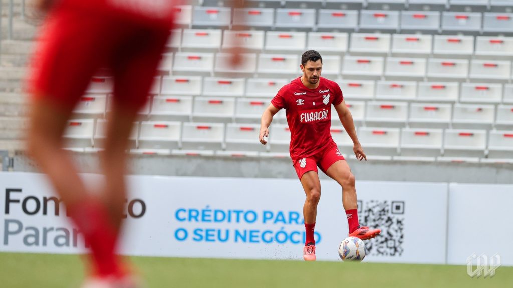 Giuliano pode estrear contra o Cascavel. Foto: José Tramontin/athletico.com.br