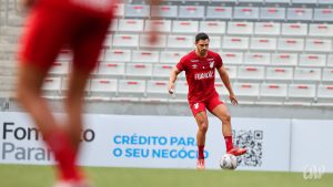 Giuliano pode ser titular ao lado de Zapelli. Foto: José Tramontin/athletico.com.br