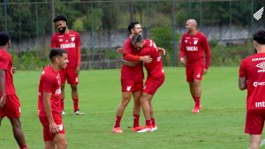 Giuliano não tem início dos sonhos no Athletico-PR - Imagem: Divulgação/Athletico