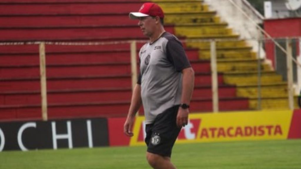 Paulo Baier é o novo técnico do Hercílio Luz. Foto: Divulgação Hercílio Luz