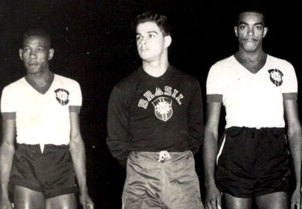 Caju foi o primeiro jogador do Athletico a vestir a camisa da Seleção Brasileira em 1942 — Foto: Arquivo Família Gottardi/ Athletico

