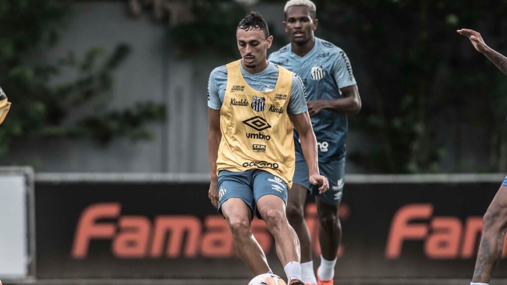 Diego Pituca durante treino. Foto: Ivan Storti/Santos FC

