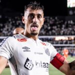 Athletico-PR tem interesse em Diego Pituca do Santos (Foto: Raul Baretta/Santos FC)