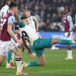 Bruno Guimarães se joga para fazer o gol da vitória. Foto: Divulgação/Newcastle
