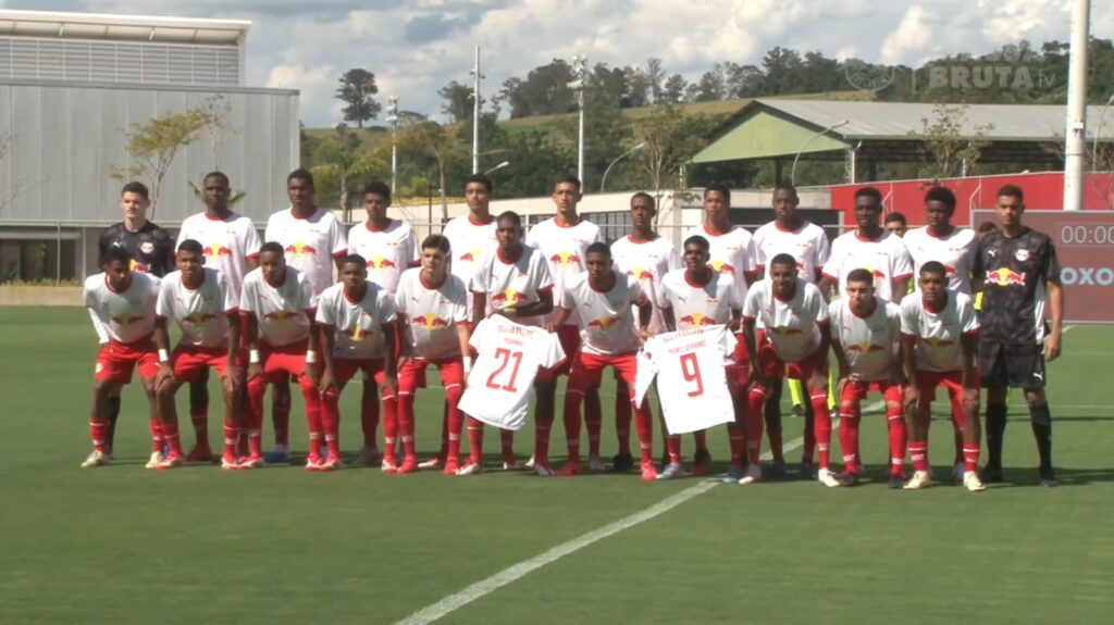 Bragantino x Athletico-PR estreiam com homenagem a Pedro Severino (Imagem: Divulgação/Massa Bruta TV)