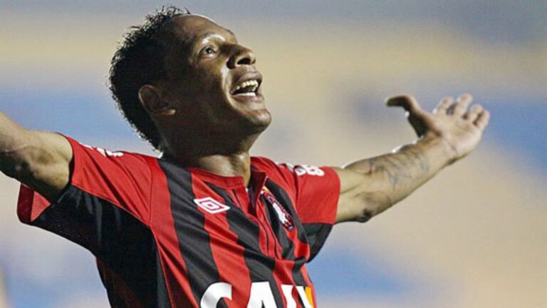 Marcão jogou no Athletico-PR em duas temporadas. Foto: Divulgação/CAP