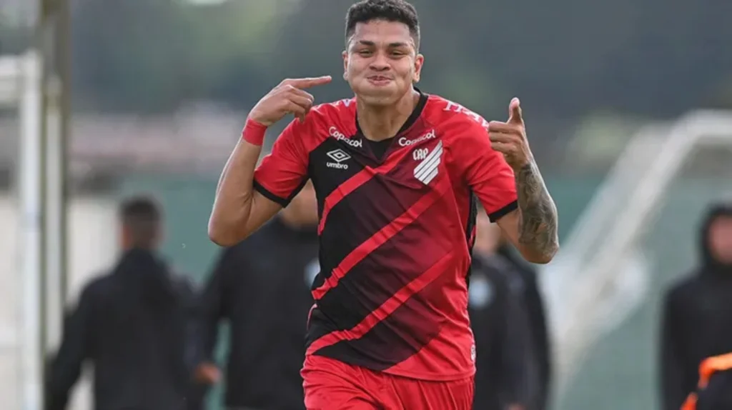 Renan Viana estava emprestado. Foto: Divulgação/Athletico