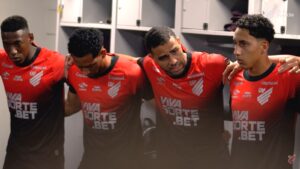 Alan Kardec fala sobre parte interna do Athletico-PR (Imagem: Divulgação/Rede Furacão)