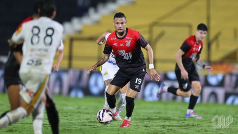 (Foto: José Tramontin/athletico.com.br)