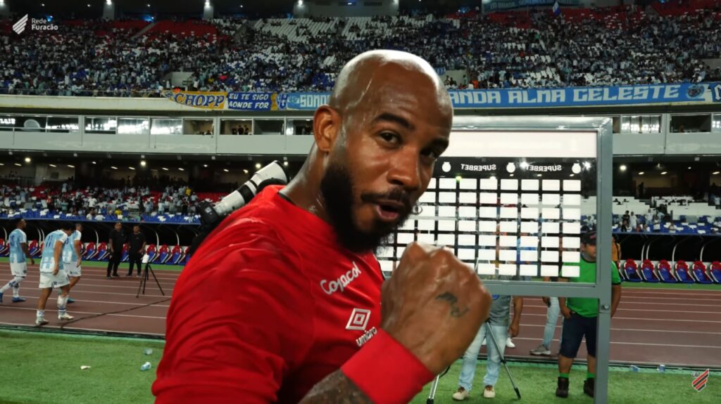 Patrick pode ser titular em Brusque x Athletico-PR (Imagem: Rede Furacão)