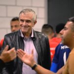 Petraglia visita vestiário do Athletico-PR (Imagem: Divulgação/Rede Furacão)