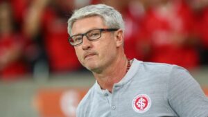 Odair Hellmann chega ao Athletico-PR - (Foto: Divulgação/TNT Sports)