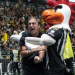 Canobbio dá dor de cabeça em Cuca, es Athletico-PR (Foto: Pedro Souza/Atlético)