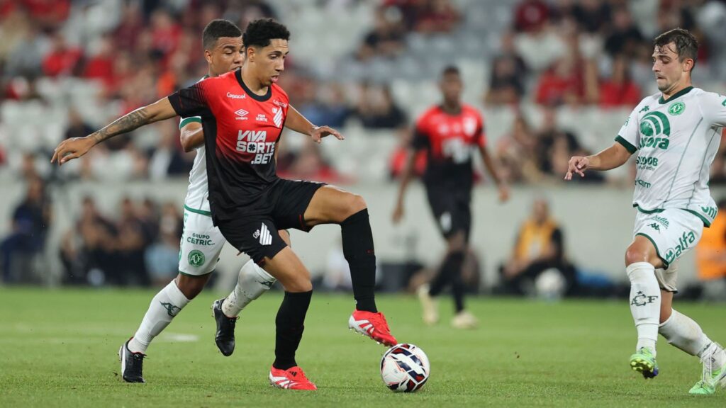 (Foto: José Tramontin/athletico.com.br)