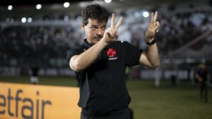 Athletico-PR busca jogador de Diniz (Foto: Divulgação/Vasco da Gama)