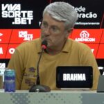 Odair Hellmann estreia pelo Athletico-PR (Imagem: Reprodução/Rede Furacão)