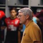Odair Hellmann é técnico do Athletico-PR (Imagem: Reprodução/Rede Furacão)