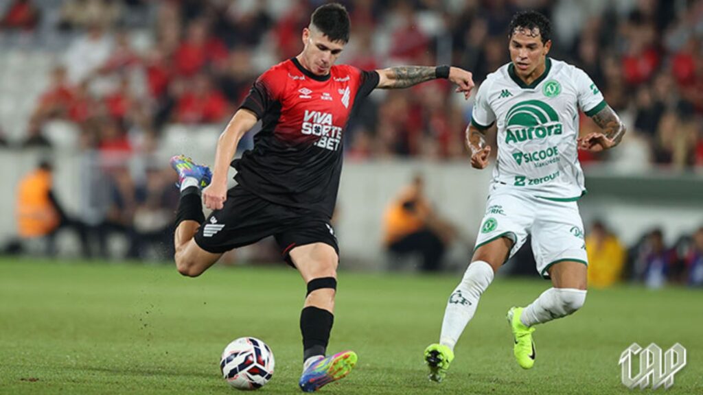 Zapelli deve 'abrir o olho' após Athletico-PR x Chapecoense (Foto: José Tramontin/athletico.com.br)