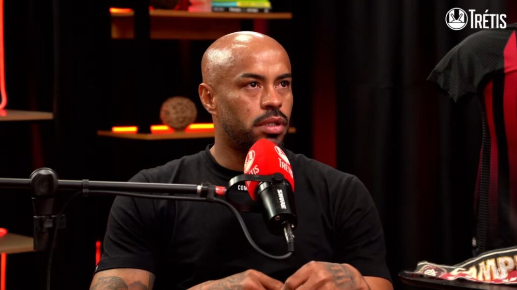 Thiago Heleno fala sobre aposentadoria no Athletico-PR (Imagem: Reprodução/Trétis)