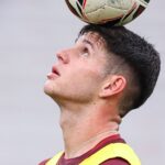 Zapelli é blindado pelo Athletico-PR (Foto: José Tramontin/athletico.com.br)