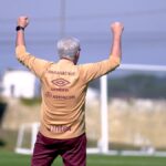 Odair comemora saída de Arriagada do Athletico-PR? (Foto: Divulgação/Rede Furacão)