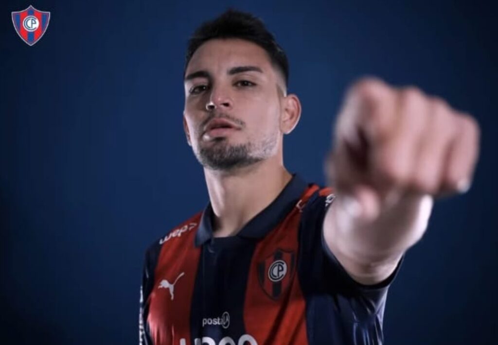 Peralta sai do Athletico-PR (Foto: Divulgação/Cerro Porteño)