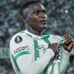 Kevin Viveros assina com Athletico-PR (Foto: Divulgação/Atlético Nacional)