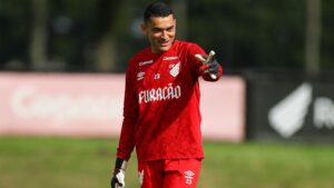 Athletico-PR vê disputa entre Mycael e Santos crescer (Foto: José Tramontin/athletico.com.br)