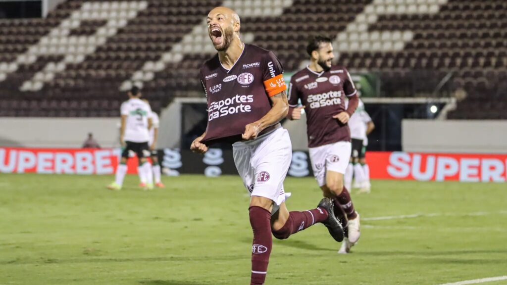 Carlão - (Foto: Luis Miguel Ferreira/Ferroviária SAF)