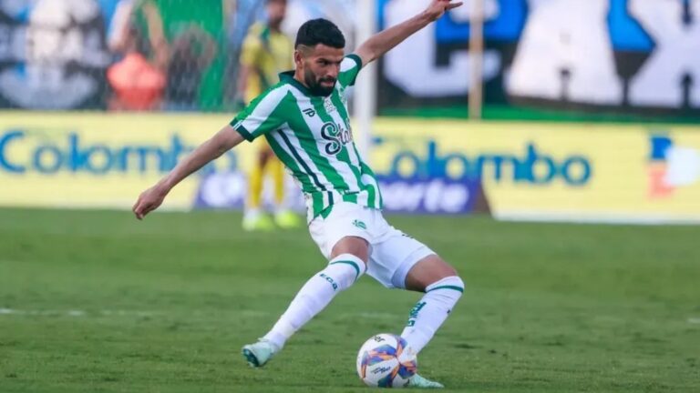 Jadson fica próximo de reforçar o Athletico-PR (Foto: Reprodução/Redes Sociais)