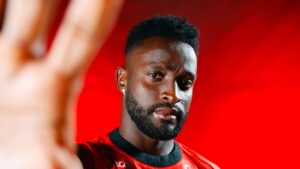 Mendoza se apresenta no Athletico-PR (Foto: Divulgação/Rede Furacão)