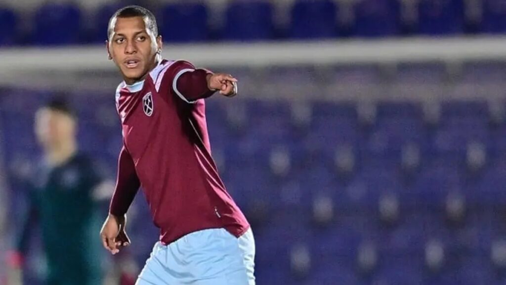 Athletico-PR sonda Luizão (Foto: Divulgação/West Ham)