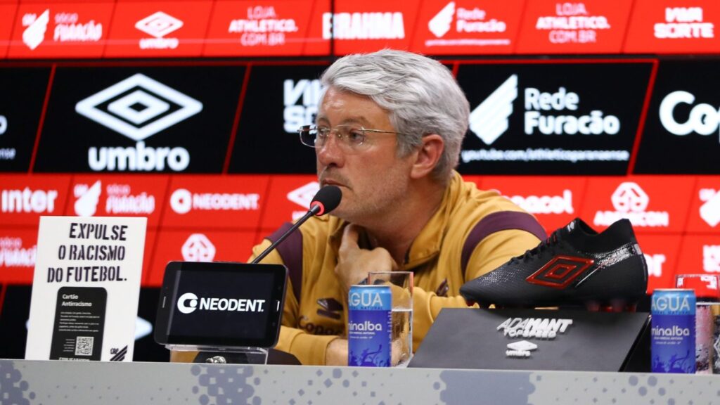 Odair não poupa palavras após 1 a 1 com Paysandu (Foto: Duda Matoso/athletico.com.br)