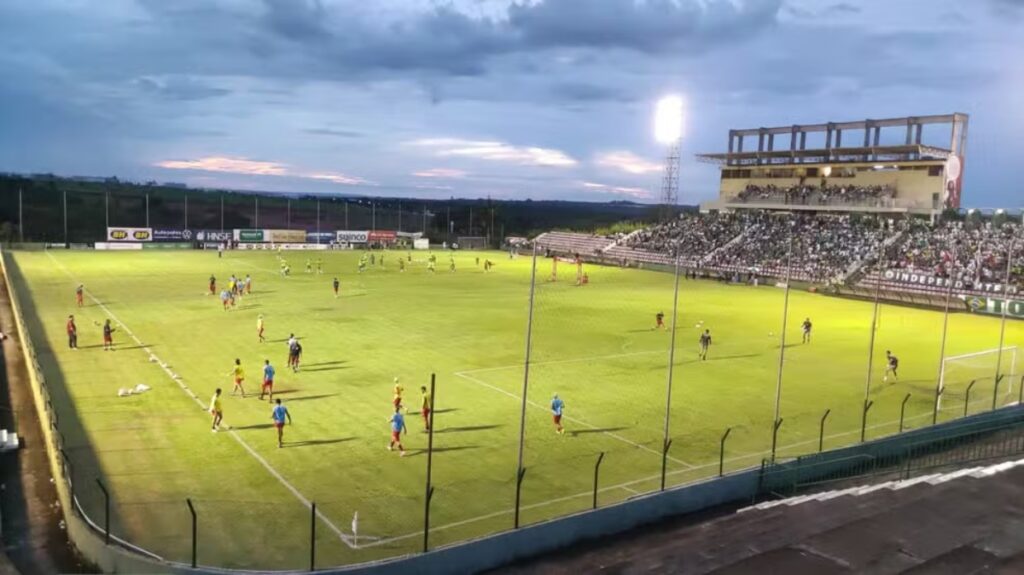 Estádio Bernardo Rubinger de Queiroz - (Foto: Gleudo Fonseca)
