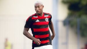 Athletico-PR reforça time Sub-20 Luiz Phellipe - (Foto: Adriano Fontes/Flamengo)
