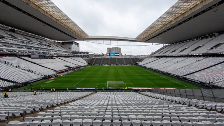 Saiba onde assistir Corinthians x Athletico-PR pela Copa do Brasil (Foto: Reprodução/Lance!)