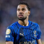 Renan Lodi volta aos treinos no CT do Athletico-PR (Foto: Reprodução/Redes Sociais)