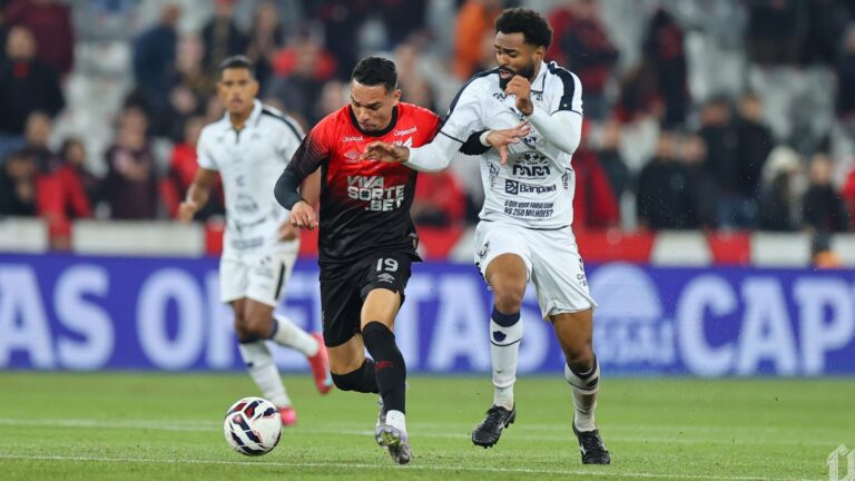 Athletico-PR negocia Luiz Fernando com Goiás (Foto: José Tramontin/athletico.com.br)