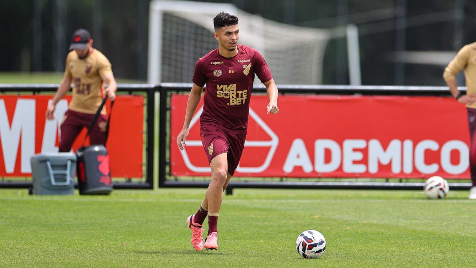 (Foto: José Tramontin/athletico.com.br)