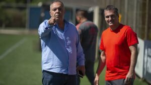 Athletico-PR conversa com ex-Flamengo (Foto: Alexandre Vidal/Flamengo)
