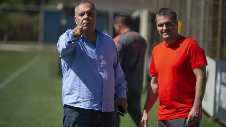 Athletico-PR conversa com ex-Flamengo (Foto: Alexandre Vidal/Flamengo)