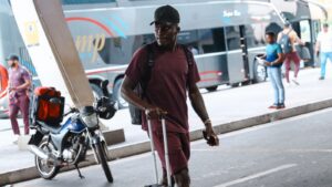 Viveros volta da Colômbia e pode atuar pelo Athletico-PR contra Coritiba